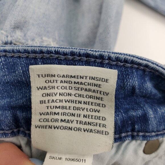 Torrid Womens 24XT Grunge Ripped Denim Shorts Light Wash Distressed Bermuda - Picture 11 of 16